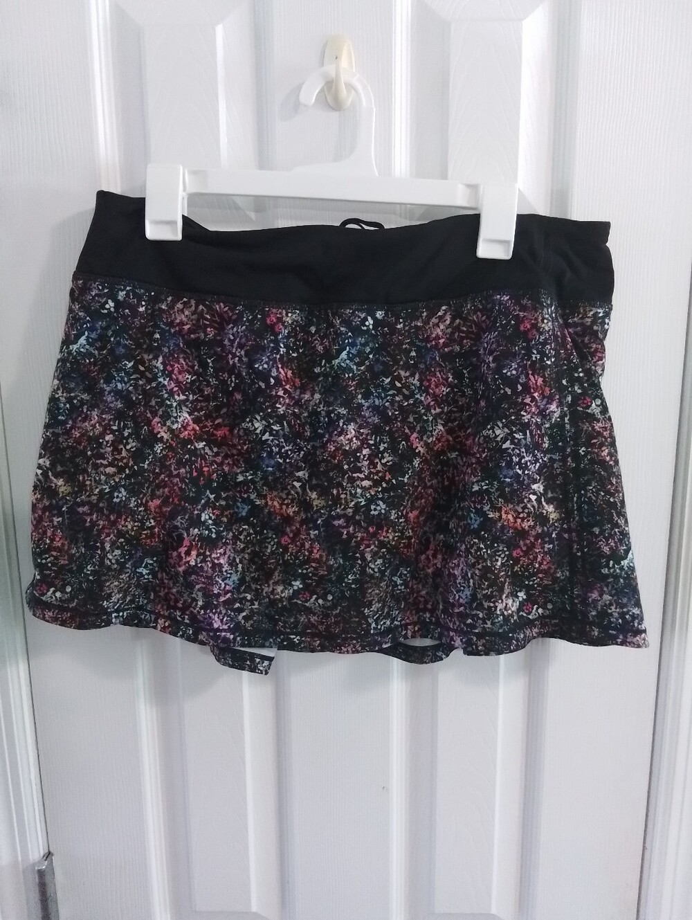 Lululemon Pace Rival Skirt Black Multicolor Floral